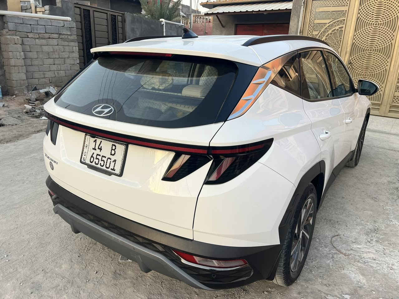 سلام عليكم توسان خليجي2024
رقم بصرة باسمي تحويل ثاني يوم

مكفوله كفاله عامه   

ماشيه 38 حقيقي شرط الفحص 

جديده بمعنى الكلمه

موصفات:  بصمه تشغيل 

بصمه ابواب 

اشاير بلمري

تبريد قطعتين 

اوتو هولد

سايد بريك بصمه 

وباقي الموصفات كدامك 

مكينه 2000

السعر 220 ورقه

مكان السيارة قضاء المدينه
***********
