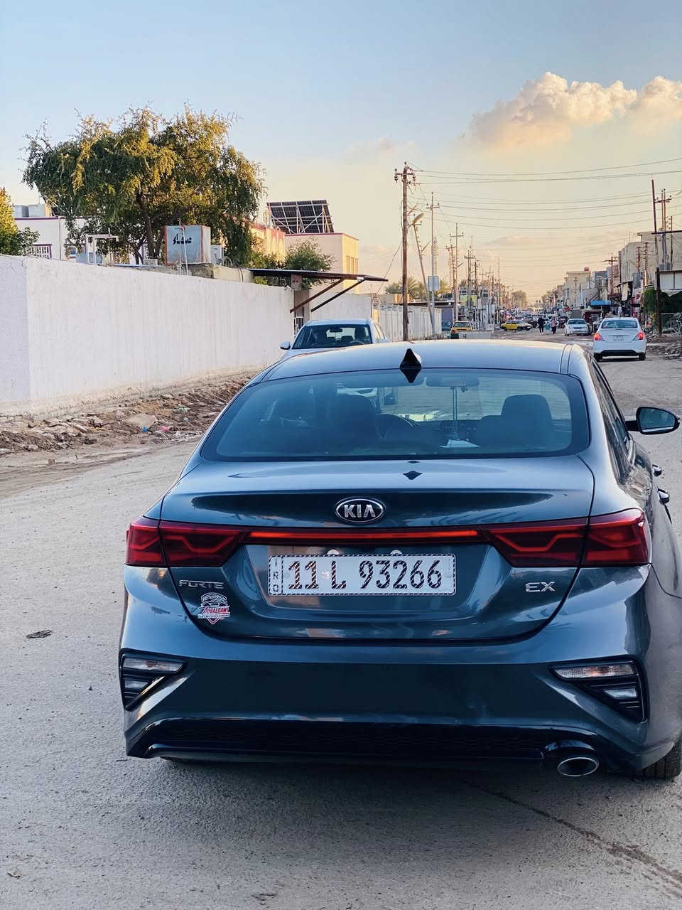 سلام عليكم فورتي موديل 2019وارد أمريكي للبيع  موصفات EXمحرك دوش 3وضعيات قياده مانع انزلاق مثبت سرعه مثبت مسار تدفى كشنات  تبريد قطعتين بصمه  سياره فول من عده فتحه سياره خير من الله ايرباكات سليمه سعر 135وبيهً مجال بغداد راشديه 
***********

***********
