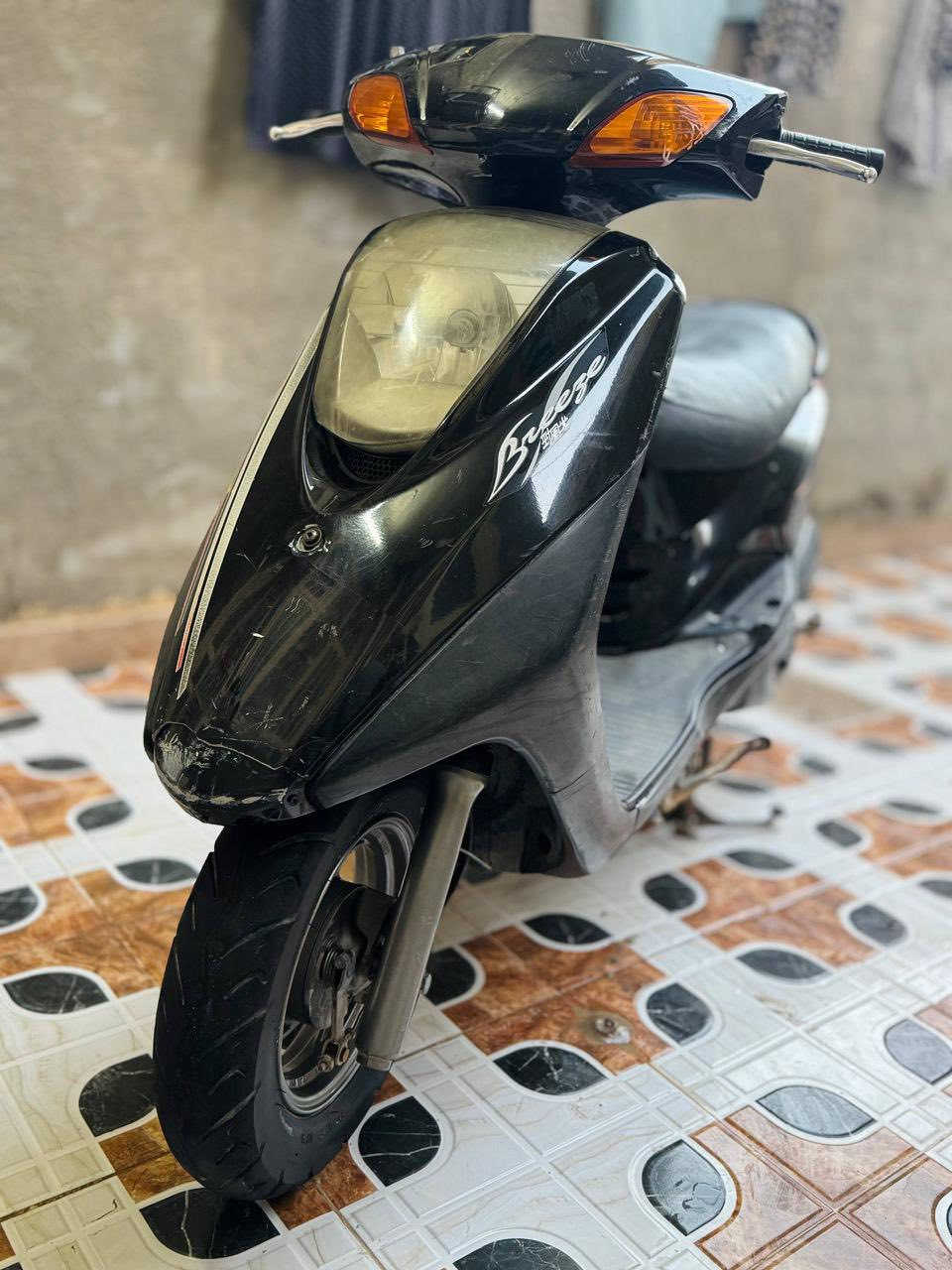 السلام عليكم بريز للبيع كفاله عامه مكينه كهربائيات كله مكفول سعره٦٥٠ وبيه مجال مكاني بسمايه /***********
