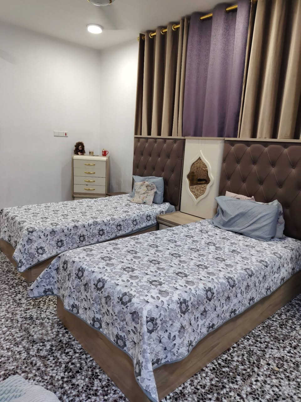 غرفه شبابيه للبيع شخط مابيه ب500  بيه مجال بيه مجال والستائر هديه وياه المغسله جديده ب100وبيه مجال 
مكان حله.... جزائر


**إذا كنت صاحب هذا الإعلان وتريد حذفه لأي سبب، رجاءا أرسل رسالة إلى الدعم الفني**