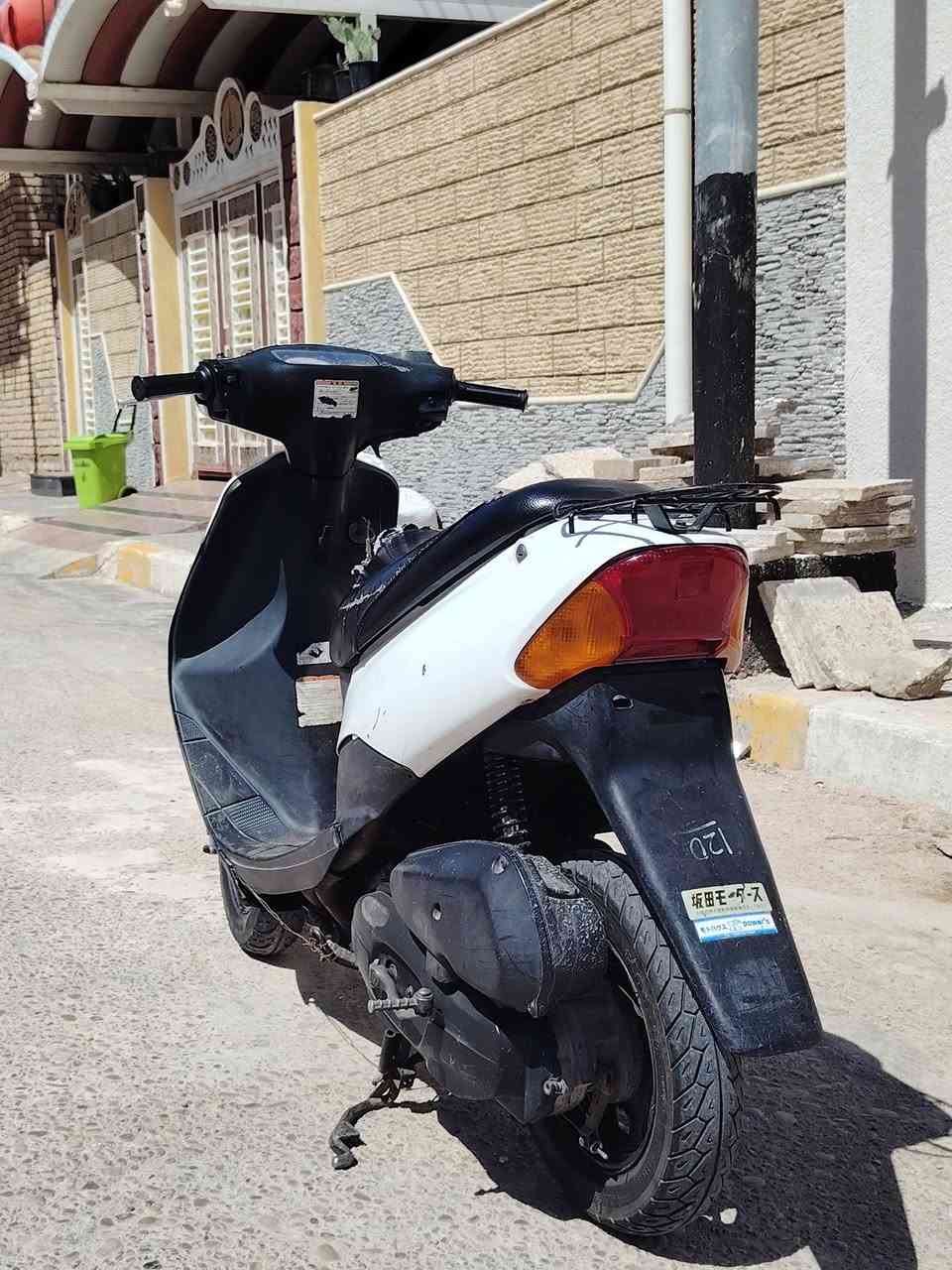 سلام عليكم شباب دراجه ساسوكي للبيع دراجه مفتوحه بس صوته ناعم دراجه كلشي شغال بيه تجي وسوقه واشوفه بعينك الاستفسار اتصل عل رقم ***********
