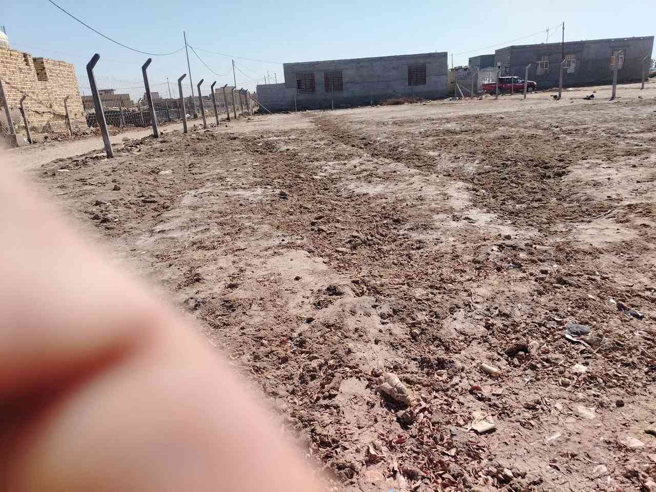 سلام عليكم ورحمة الله قطعه أرض مساحه 800 و 27 م
ع طريق السنيه خلف معمل الكاشي سيد ابراهيم للاستفسار اتصل ***********
