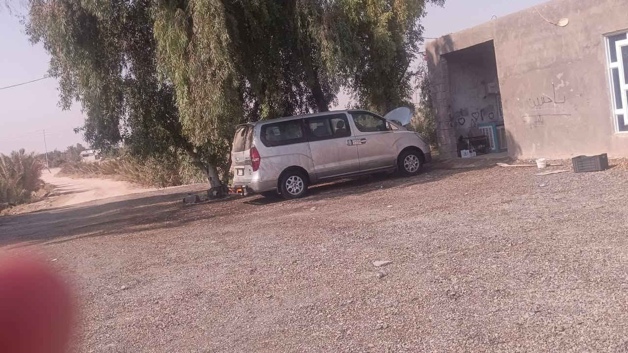 سلام عليكم ستاركس 2009  سياره  محرك جديد حاويه سنويه جديده بسمي رقم بصره السعر 125 وبيه مجال  مكان السياره بين كربلا ونجف بلحيدريه  ***********
