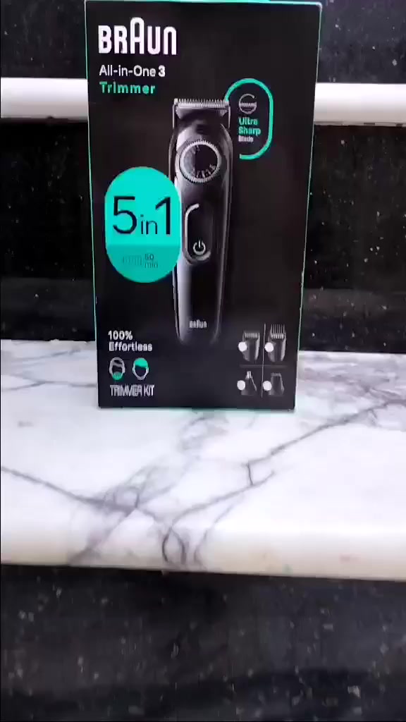 للتميز للبيع مكينه حلاقه ماركة براون
جديد غير مستخدم اصلي شرط بالوكالة 
للاستفسار الاتصال  ***********
