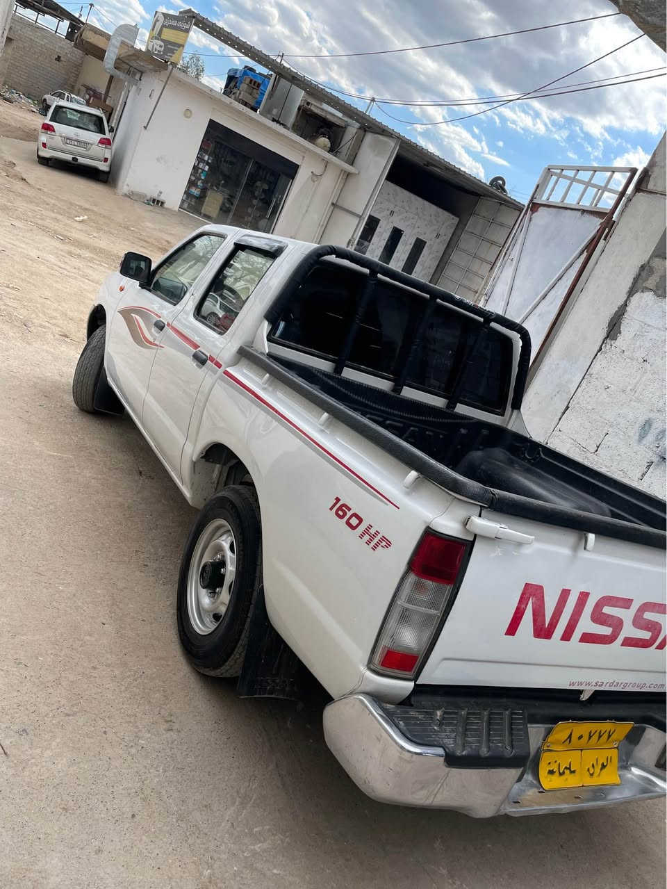 nissan pickup 2012
سةيارةكة مالي دوستة موديل ١٢ دةي فةلاحية
١٤ سالة يةك دةستة پشت و پيشي كةپسة
مةكينةي نةكراوةية كراوةتة سيستةم غاز 
چوار تايةي نويي لة ژيرة تةقةو رةقة و گيرو مةكينة و دارو بةردي بة شةرتة
سةنةوي ٢ سالة بةسةر چوة 
tb-دوو پارچةو نيوي بوياغة 
بو زانياري زياتر تيل بكةن لة خزمةتدام
*********** كويسينجاك, أربيل
