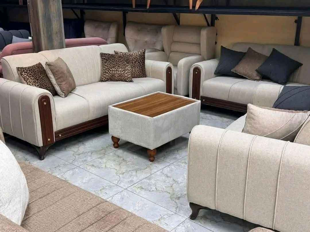 صنع عراقي  
أحدث التصاميم الفنية 
🖍الشغل حسب طلبكم من ناحية اختياركم الالوان وعدد المقاعد 
⭕️مواصفات العمل 
♦️اسفنج. مميز 
⭕️ الخشب مقعد مضغوط 
رجل عظم عاج 
قماش كتان او قديفة 
توصيل بغداد مجاني 
محافظات متوفر توصيل


**إذا كنت صاحب هذا الإعلان وتريد حذفه لأي سبب، رجاءا أرسل رسالة إلى الدعم الفني**