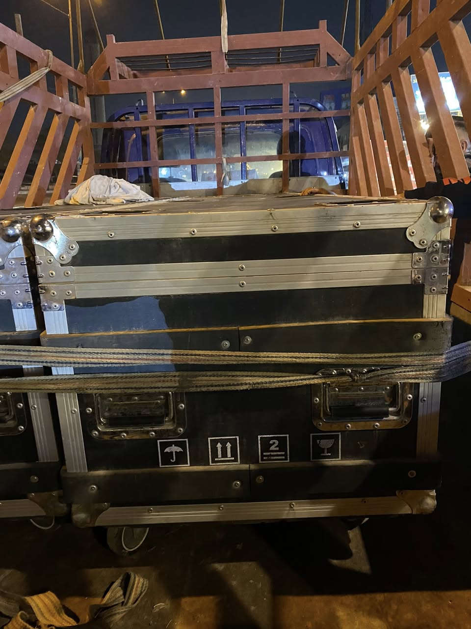 بوكسات حفظ السماعات وسستمات ولمكسرات متعدد الاستعمال عدد ثنين قيم وخذهن *********** مكاني البياع
