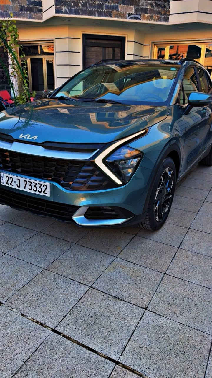 السلام عليكم 
سبورتج خليجي موديل 2023
لون مميز 
السياره كفاله بدون صبغ 
فول المواصفات السياره بانوراما /ويل كب كبير /
كشنات تدفأه/بصمه /صندوق كهرباء 
ستيرن تدفأه 
ماشيه 39
السعر. 230$
العنوان بغداد /حي الاطباء 
الهاتف ***********
