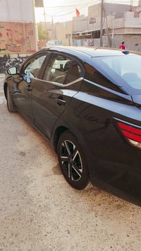 شباب نيسان سنترا موديل ٢٠٢٤ سيارة فول عدة لفتحة ماشية ٣٠الف لبيع او مر...