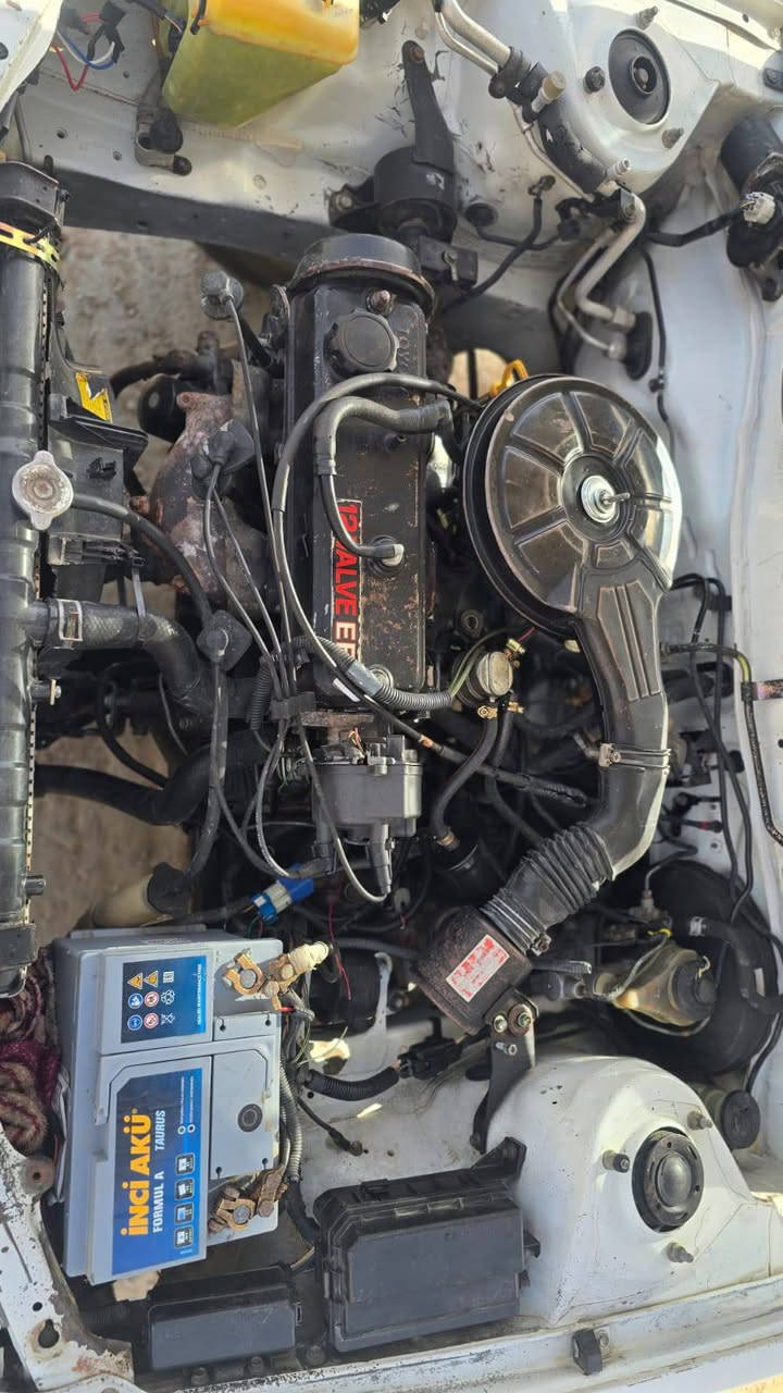 السلام عليكم سياره كورلا يسرى بلاد كير عادي مكينه وكير كفاله حداديه كله جديد جاهز للهزه كهربائيات كلها شغاله مديل 97 شرط مداور الميداور لا يتصل سعر 57وبيه مجال الرقم ***********
