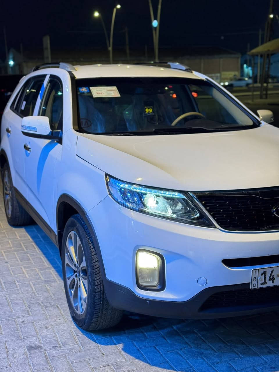 السلام عليكم ورحمة الله وبركاته 
بيع مستعجل
سورنتو خليجي مديل ( 2015 ) بيه بنيد ومدكر وباب فقط مكينه و كير كفاله والتبريد والحداديه كله جاهز سياره جاهزه كلش
مكينة ٤ سلندر السعر ( 121  $) وبيه مجال 
ملاحظه: اخوان اني مكلف بالنشر للاستفسار الاتصال على الرقم 
***********. ابو الجود
