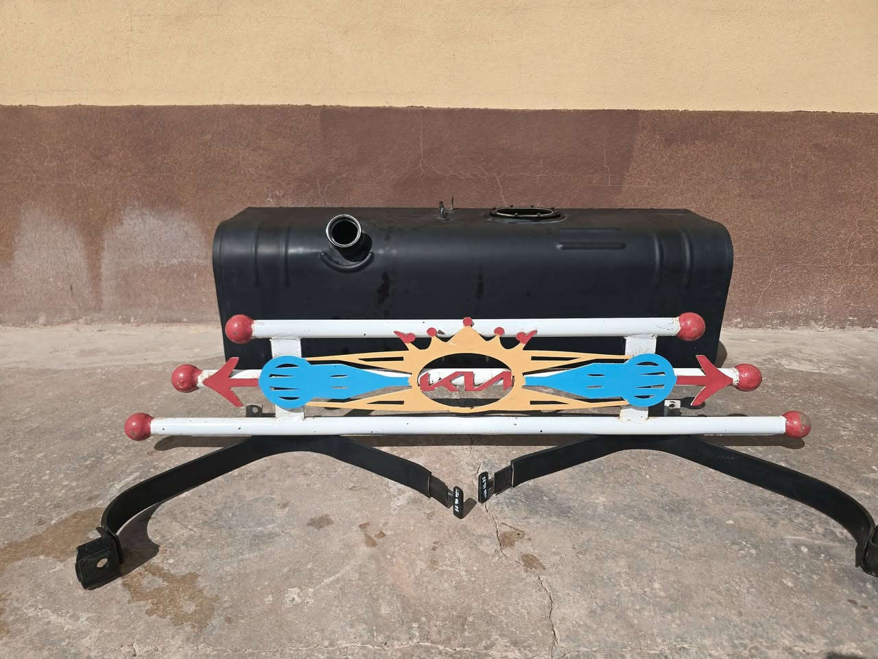 السلام عليكم  تانكي كيا حمل 60 لتر  ويا درع وقواعد جديد مابي لا شخط ولا زرف كدام العين موديله  2024 يرهم 4000 و2700 مكاني  قضاء البعاج سعر 75 وبمجال للشره اي استفسار اتصال على رقم ***********
