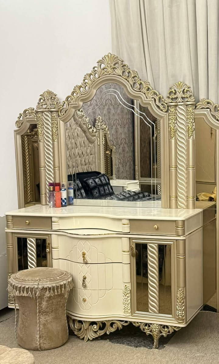 غرفة نوم تركي للبيع ماخذيها 4 ملاين  سعرها مليون ونص
بصره حي الاساتذه


**إذا كنت صاحب هذا الإعلان وتريد حذفه لأي سبب، رجاءا أرسل رسالة إلى الدعم الفني**