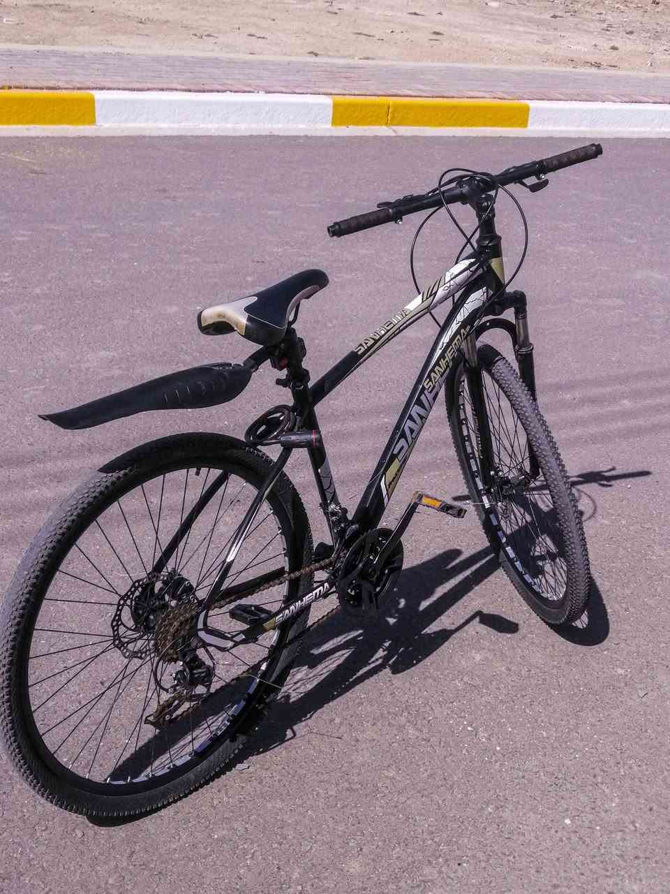 للبيـع...
قبل فتره قليله لمن أخذته 
الــسعر؛140
للتفاصيل رقم الموبايل ***********
