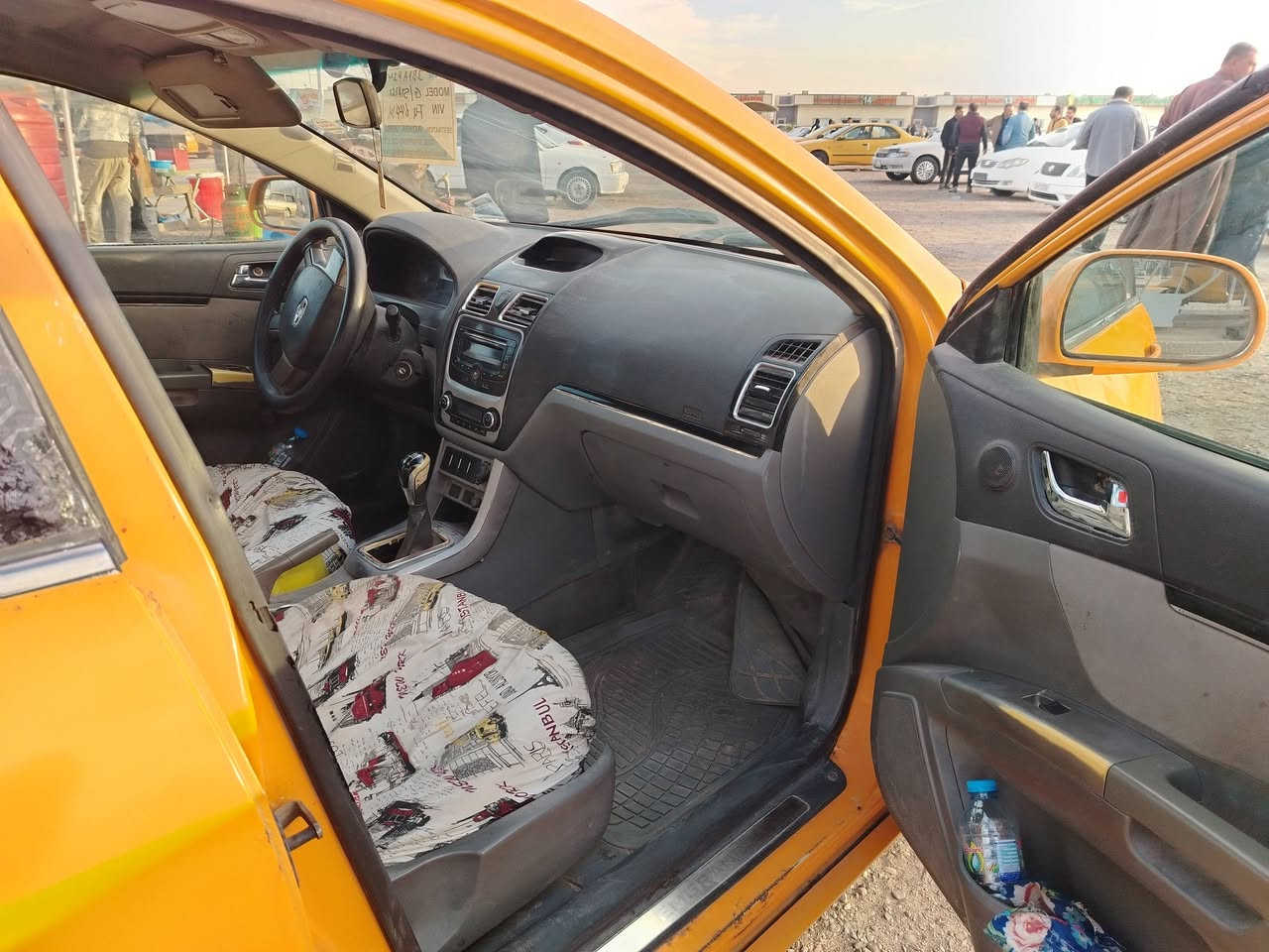 السلام عليكم
امكراند c7 موديل 2014

مكينه كورلا 1800 بيكاتجو جديده شديتها يوم 20 بشهر 10  كير عادي

سيارة مصفرة هيئه وغرامات شرط التحويل رقم بصرة سنويه منتهيه 2022

مكاني بصرة شط العرب
سعر 37 وبيها مجال للطيبين 

***********
***********
