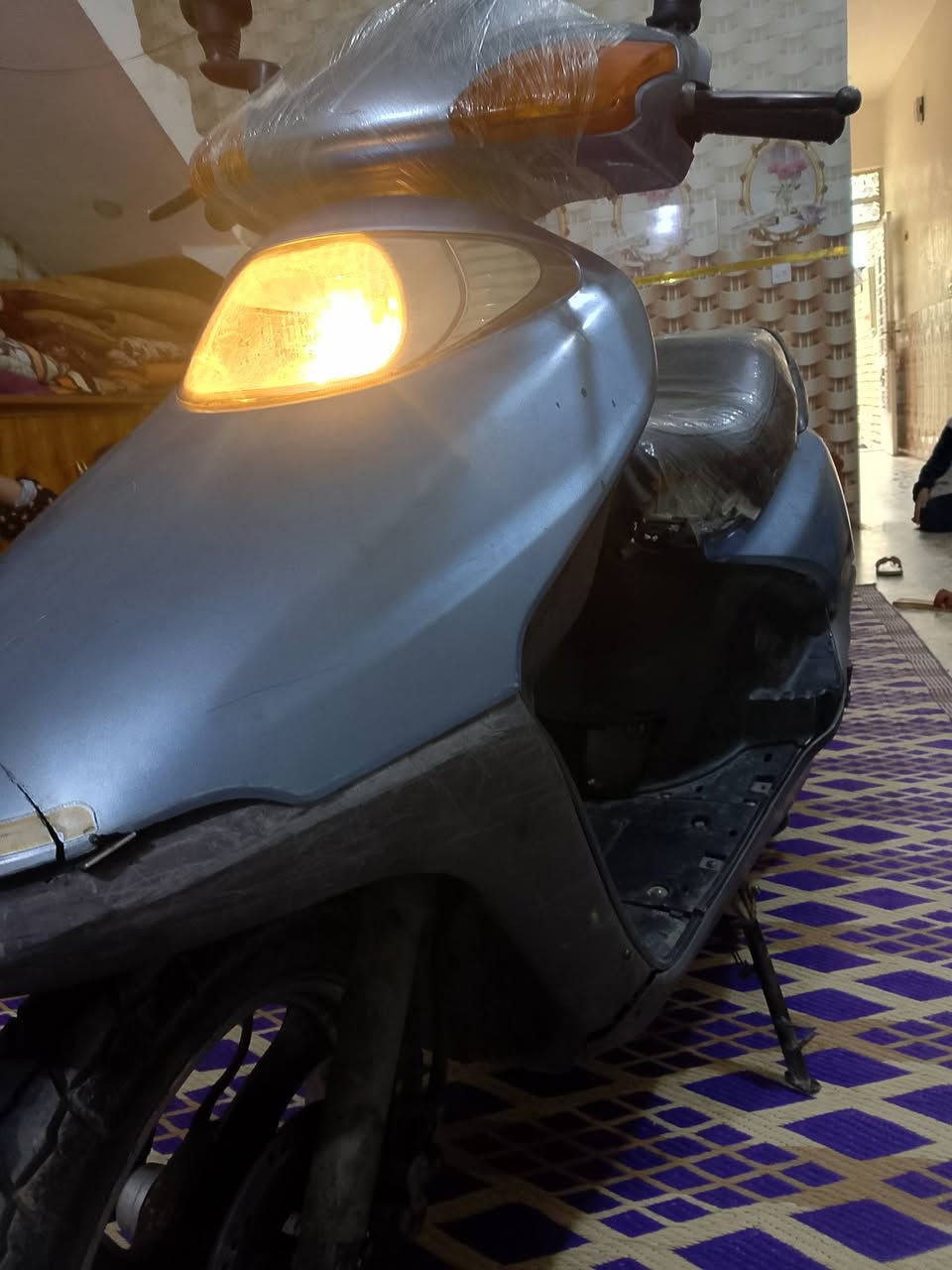 السلام عليكم شباب سبيسي سرعه 100 ياباني مكينه ناعمه مامفوحه ابد شلعه معدل فول كهرباء كله تستغل بيه نقوصات بسيطه مكاني زعفرانيه للبيع او مراوس ***********
