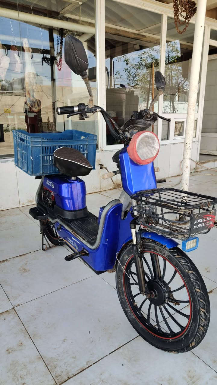 بايسكل شحن ( فحل ) للبيع
بطاريات جديدة نوعية (  ابو الولد ) 💁
لون أزرق مميز 💙
بسعر مناسب جدآ 
للاتصال او مراسلة الصفحة ***********
العنوان بعقوبة الكاطون
