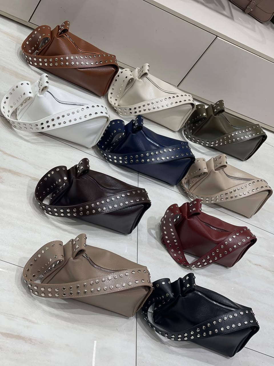 كروب واتساب
https://chat.whatsapp.com/FmvLumfrquHHyNSi6cilYg?mode=gi_t


**إذا كنت صاحب هذا الإعلان وتريد حذفه لأي سبب، رجاءا أرسل رسالة إلى الدعم الفني**