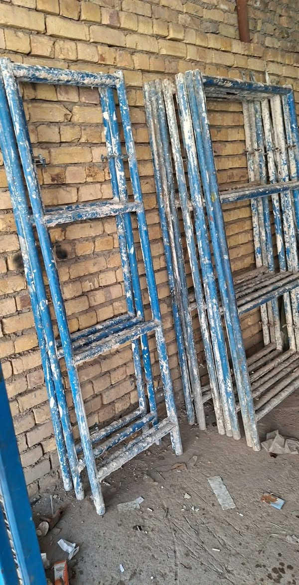 السلام عليكم التفاصيل داخل المقطع ملاحظة السكله شغاله وعليهه رجل ومعاميل وتجي وشوف شغلهه يله ابيعلك سبب البيع مافارغلهه ومكان قطعه تجاريه ومسكفهه وبيهه سويت وكمل المقطع للخير/ السكلة تباع كاملة مع المكان والايجار جدآ مناسب والشارع تجاري والشغل خير من الله وسبب البيع عدم التفرغة  / سكلة للبيع كاملة مع المكان تجاري مدخل انوار  الصدر  شارع عشرين مجاور معرض الدريساويي
قطعة محكومة مسكفة وسويت داخل السكلة 
الغراض /   20 دراب ابو ال٤ اخو الجديد
  4 عربانة _ 6 اقفاص _  همر كبير كسار عدد 2 + كوسرة كبير + همر صغير عدد 2 + جاكوج وقزمة وعفريت عدد2 _. مولدات عدد 4 مكاين جدد بلكارتون _ وبراميل ماء وبراميل سكلة 
للاستفسار / *********** 
***********
