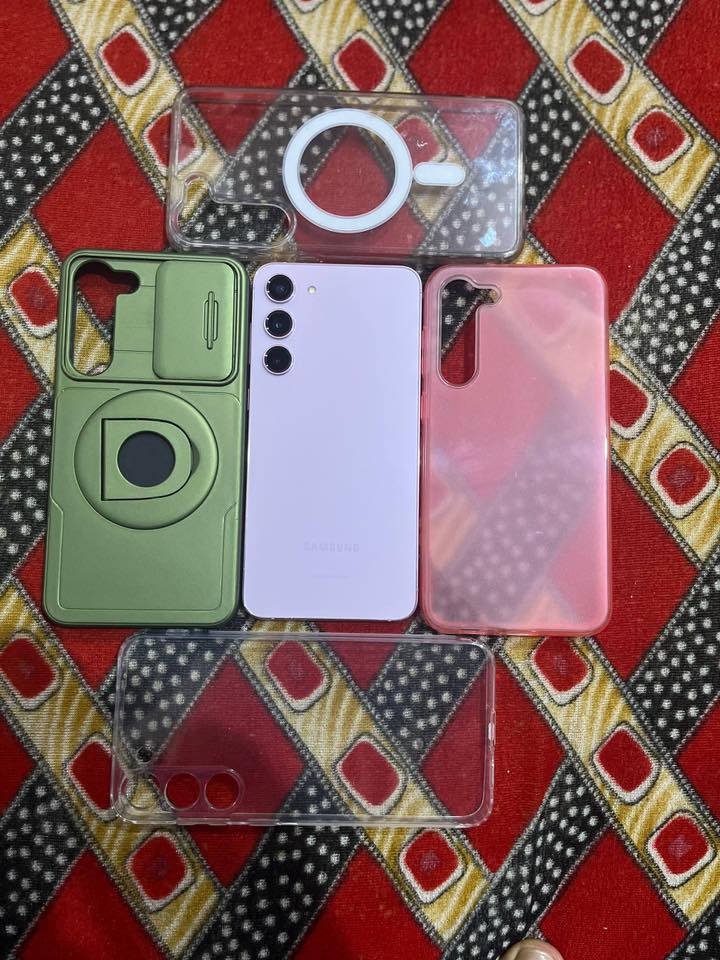 SAMSUNG S23 PLUS || 256G
نسخة امريكية مكفول من كلشي 
نضافة 95%
يرهم بيع ومراوس 
نهايته كلش 450 يم مكتب الاصيل والقمه ب 550
مكاني شارع فلسطين 
واتساب 
***********
