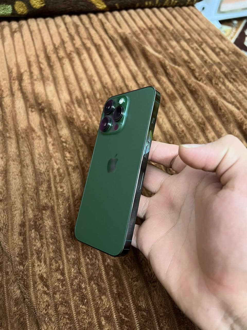 سلام عليكم
ايفون 13برو ماكس  

ذاكره 256

بطاريه 91

دبل شريحه

 وتر بروف 

نضافه 💯 

لون مميز زيتوني 

جهاز بلادي باتري شرط ما مرفوع 

السعرر 700🔒

متوجد خاص 

رقم الهاتف ***********
