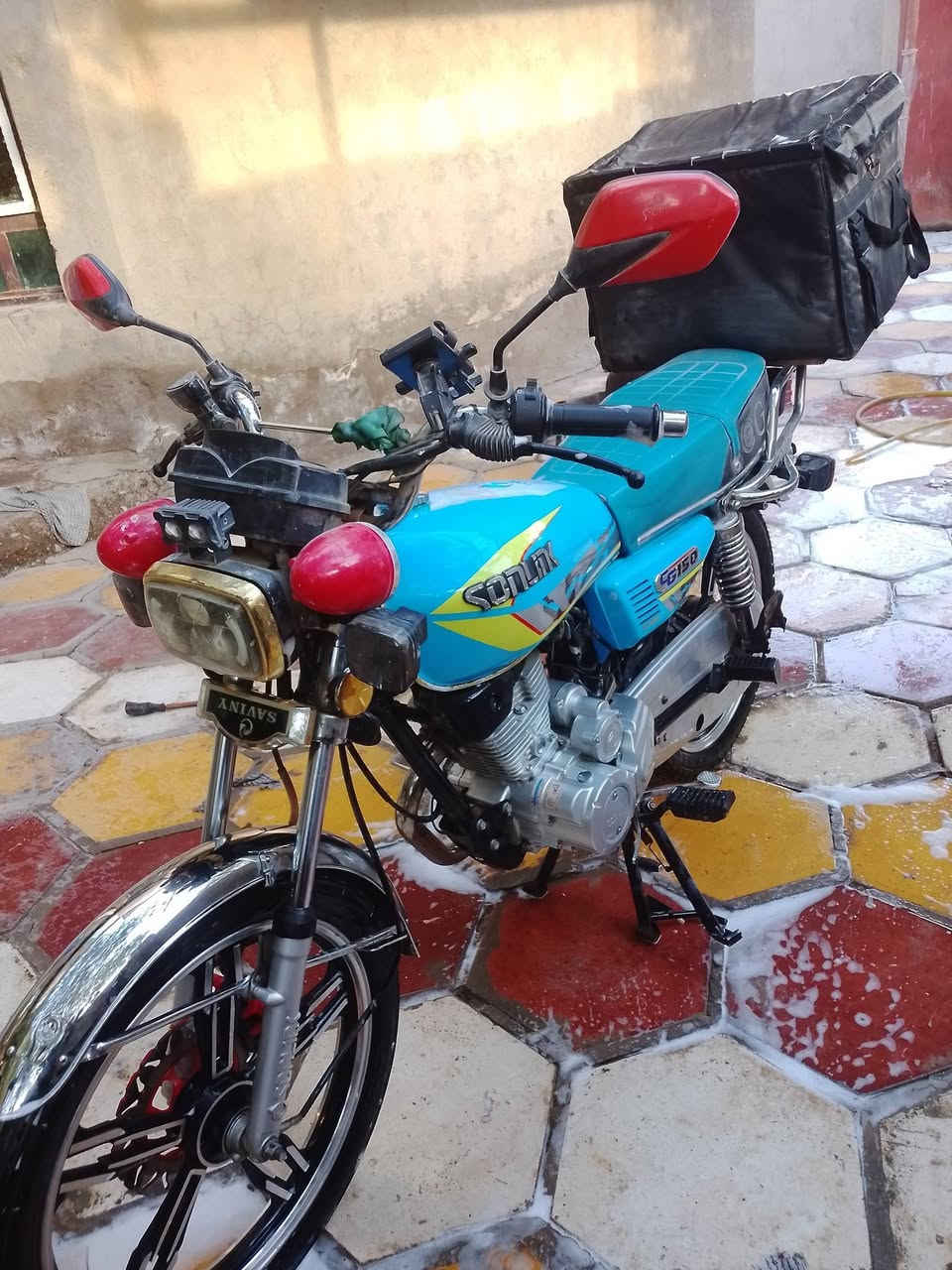 دراجه سافان. موديل. 2023.مكفوله من كلشي مكاني القطعه الصويره. اتصل ودلل  ***********
