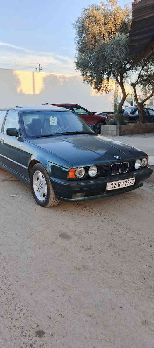 السلام عليكم
BMW موديل 92،     حجم 525  كبس عدله  أصل وفصل  كير عادي فول فول نشاط 
اسلايت 4جامات كهرب  بور استيرن سستم صوت
محرك وكير ابشرط  صدر أمامي وخلفي  جديد 
كهربائيات كلها شغاله وما ملعوب أي شي بيها وضع الشركه
السياره بدون أي حادث  صبغ عام للجماليه فقط
هزه وأرقام وسنويه جديد سنويه لي 29 
كابون ما امسجله خلاص    شرط الوكاله والتحويل
اترايك وين ما يعجبك  السياره ما بيها أي نقص  
السعر 60    وبيها مجال قليل
الاستفسار    ***********    مكان السياره موصل
