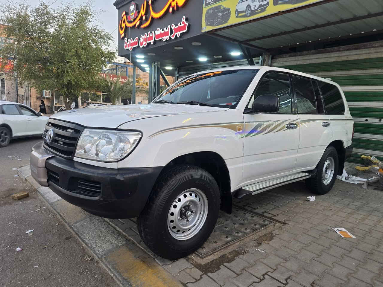 ماشالله
لاندكروز سلك قطري 2001 
سياره فول عادي دبل سبير دبل تانكي شغل
فورويل شغال محرك 4500 بلكارتون كير محرك حداديه تبريد كفاله تخم تاير ابو ضمان حجري غرفه جديده لايتات زنون ارقام اربيل اصلي وين ميعجبك دك حاسبه تريد مداور تريد وكاله بيع او مراوس مكان نجف ***********
