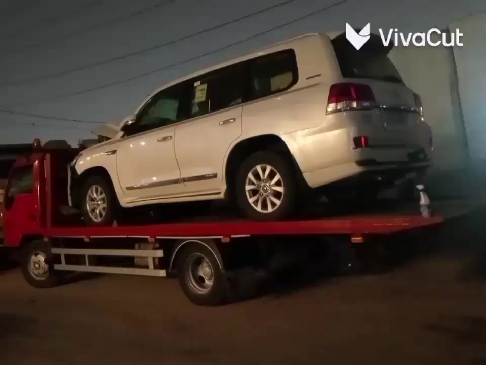 للبيع مسيوبوشي كنتر عظم موديل ٩١ مكينه ١٠٨ خير من الله بدي سجين ياباني جاهزه من كلشي كبل للشغل رقم بغداد سنويه للسبعه وعشرين تحويل مباشر  مكان السياره بغداد ***********٥ حجي محمد.
