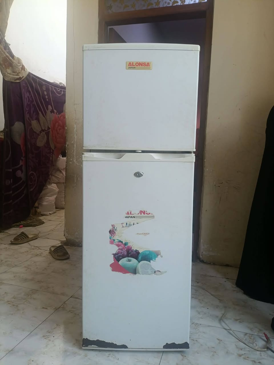 سلام عليكم
ثلاجه للبيع مستعمله.
سعره 200 وبيهه مجال


**إذا كنت صاحب هذا الإعلان وتريد حذفه لأي سبب، رجاءا أرسل رسالة إلى الدعم الفني**
