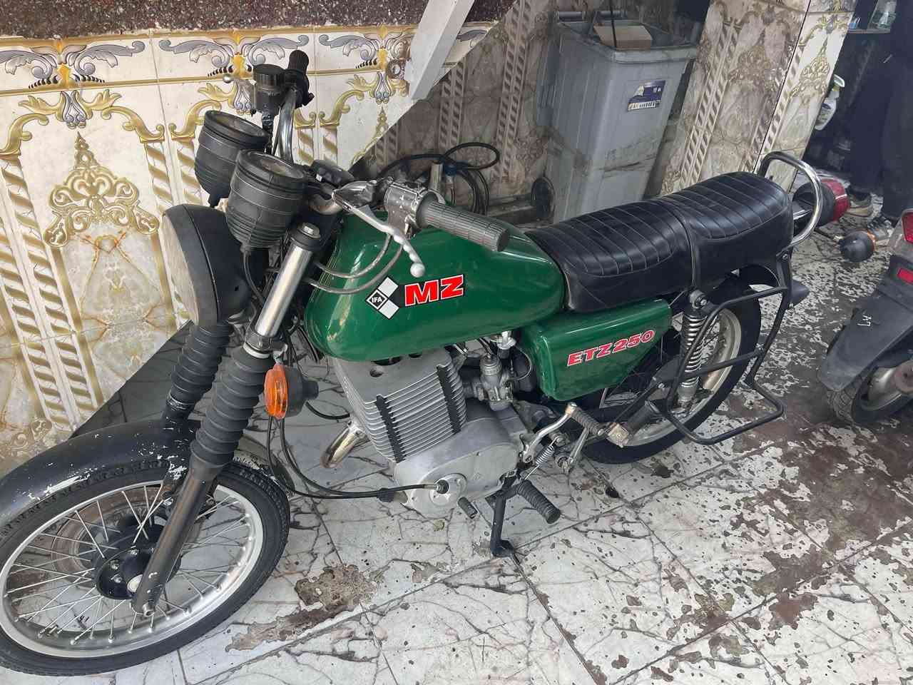 سلام عليكم مأطور ٨٨ للبيع مال باله كله بلادي مكينه استندر سايس صفر كله بلادي دينمو بلادي قطرت صبغ مابي بدون رقم مكان بابل حله ***********
