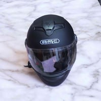 خوذة كاملة • أسود مطفي • قناع