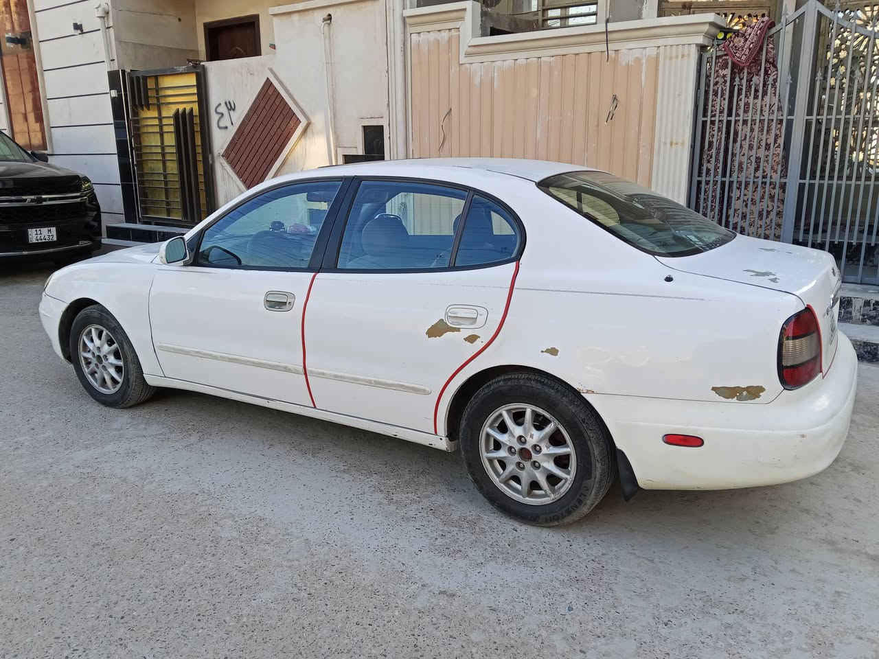 السلام عليكم 
دايو لكنزا موديل 2000 
كير ميكانيك جديد محرك مسكر 2000 جديد
تبريد ثلج تدفئة شغال 
كهربائيات كله شغال 
نوزلات جديد بلكات جديد وايرات بلكات قاعدة فيت بم جديد ولف راجع جديد قايش جديد 
فتحة / كشن السايق كهرباء /شاشة وتحكم 
رقم بغداد انكليزي تحويل ثاني يوم 
سيارة جاهزة من كلشي تاخذها وتترحملي 
السعر 45$ قابل للتفاوض 
مكانها بغداد الدورة 
للاستفسار الاتصال *********** غير متواجد على الفيس
