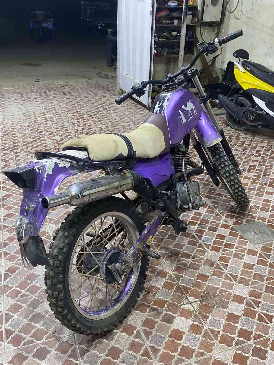 سلام عليكم للبيع قفاز مكينه ستوته تايرات جدد نكره لاصوت لاتبخير السعر 190 بي مجال المكان كنعان الرقم ***********
