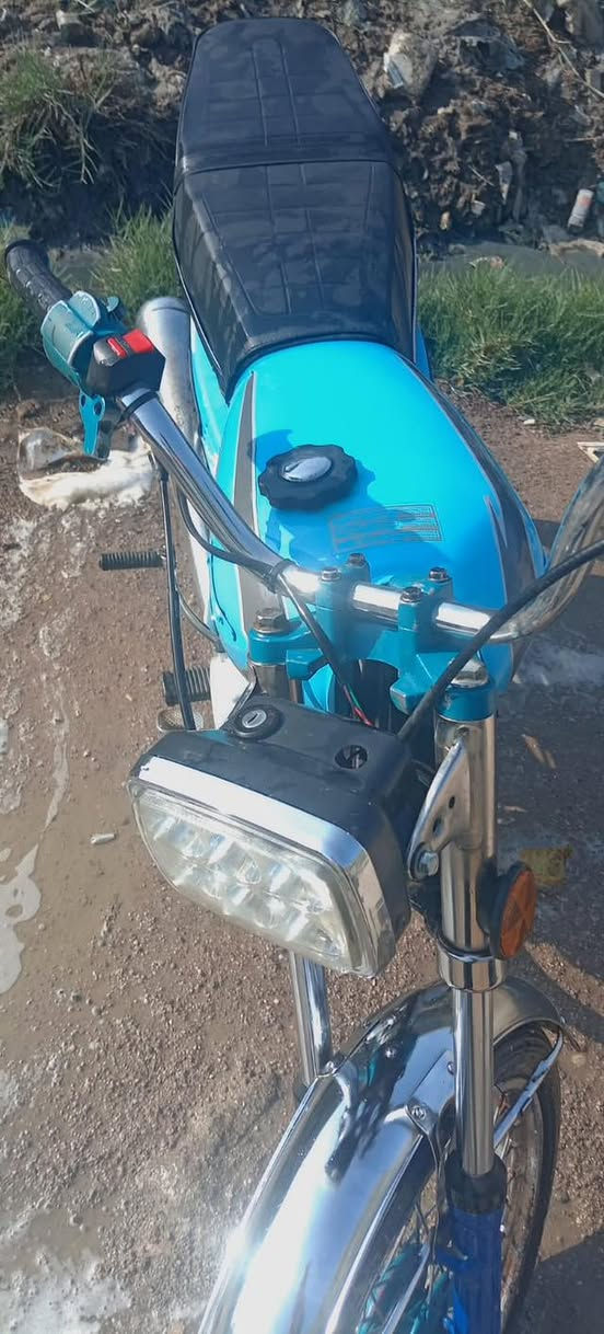 سلام عليكم درجة لبيع نامه شلامجه محرك مامفتوح السعر500وبيه مجال قليل مكاني گرمه علي رقم ***********
