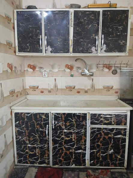 كاونتر للبيع متر ونص مابي ضرر جديد سعر 140 كربلاء ***********
