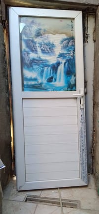 باب حمام • حاوية جديدة • حجم كبير