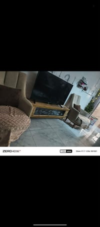 ميز بلازما • ٤ كراسي