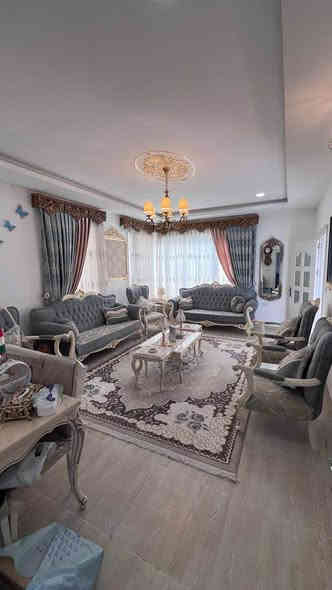 #لانه ستي 
🔘أربيل-في مجمع لانه ستي 
➖للبيع ڤيلا مؤثث كامل VIP
➖مساحة 300متر على شارع15متر
➖يتكون-4غرف نوم-استقبال -صاله-مطبخ حار بارد -مجموعة صحيات-كراج-حديقة 
للتواصل 📞
***********
**********
في حال لم يتوافق العقار مع رغبتكم او لم يكن بقدر امكانيتكم زوروا موقعنا على تلكرام للتصفح على اكثر عدد من العقارات المتوفرة 
https://t.me/rood138 أربيل
