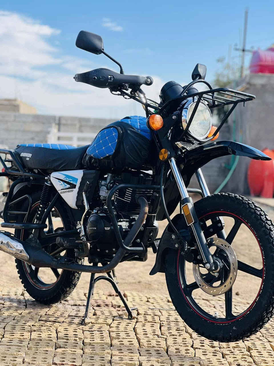 دراجه للبيع موديل 23نضيفه كهربايات كله شغال ***********
