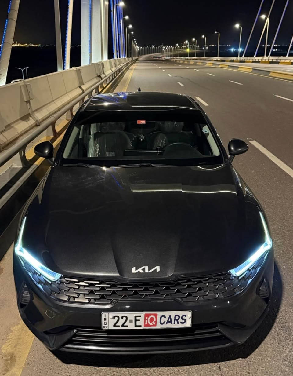 Kia K5 2022 خليجي
لون نفطي مكينة 2000 دوش كير AT
ماشية 68 السيارة عليها سستم حماية
مواصفاتها عادية سويچ مو بصمة (بيها بارد بالباب وبالجاملغ) باقي السيارة كلها كفالة وجاهزة من كلشي  
***********
187وبيها مجال البصرة, العراق
