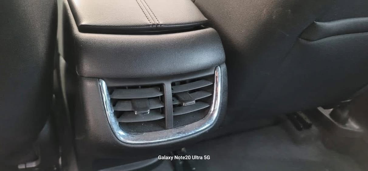 من رخصه الادمن
ماليبو 2023
فول عدا الفتحه
مواصفاتها معروفه 
رقم بابل احتياجات خاصه 
119 
حادث جاملغ وبنيد بدون ارباك 

***********

***********
