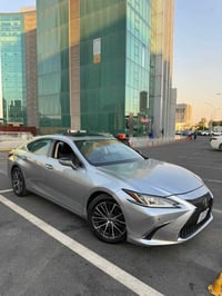 ليكزز • Es250 • 2023 • سيارة • ليكزس Es250 • موديل 2023 • أربيل • مستع...