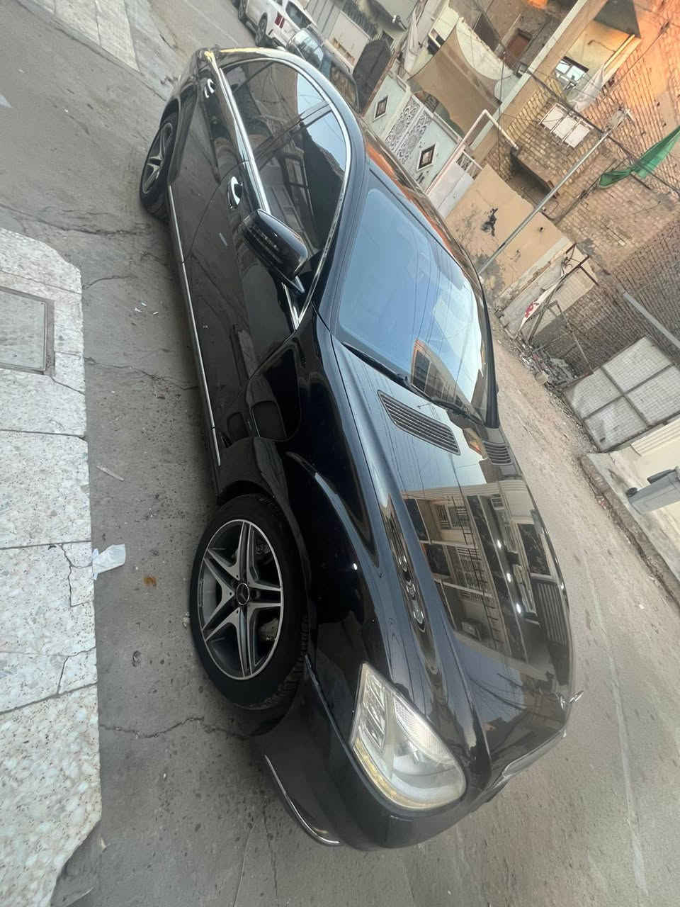 سلام عليكم ✋
مارسدس اس كلاس ٣٥٠
سعر ١٢٥ وبيه مجال بسيط باقيه عل كمرك فقط وكمركه ٤ملاين ونص
موديل ٢٠٠٨ وكاله باسم المشتري ثاني يوم مكان السياره بغداد بيع فقط
سعر ١٢٥ وبيه مجال بسيط
والكمرك مفتوح كبل تروح تدفع وتحول بسمك جاهزه لسياره علا وظع لشركه ومكفوله
رقم الهاتف *********** واتساب راسلني باي وقت
