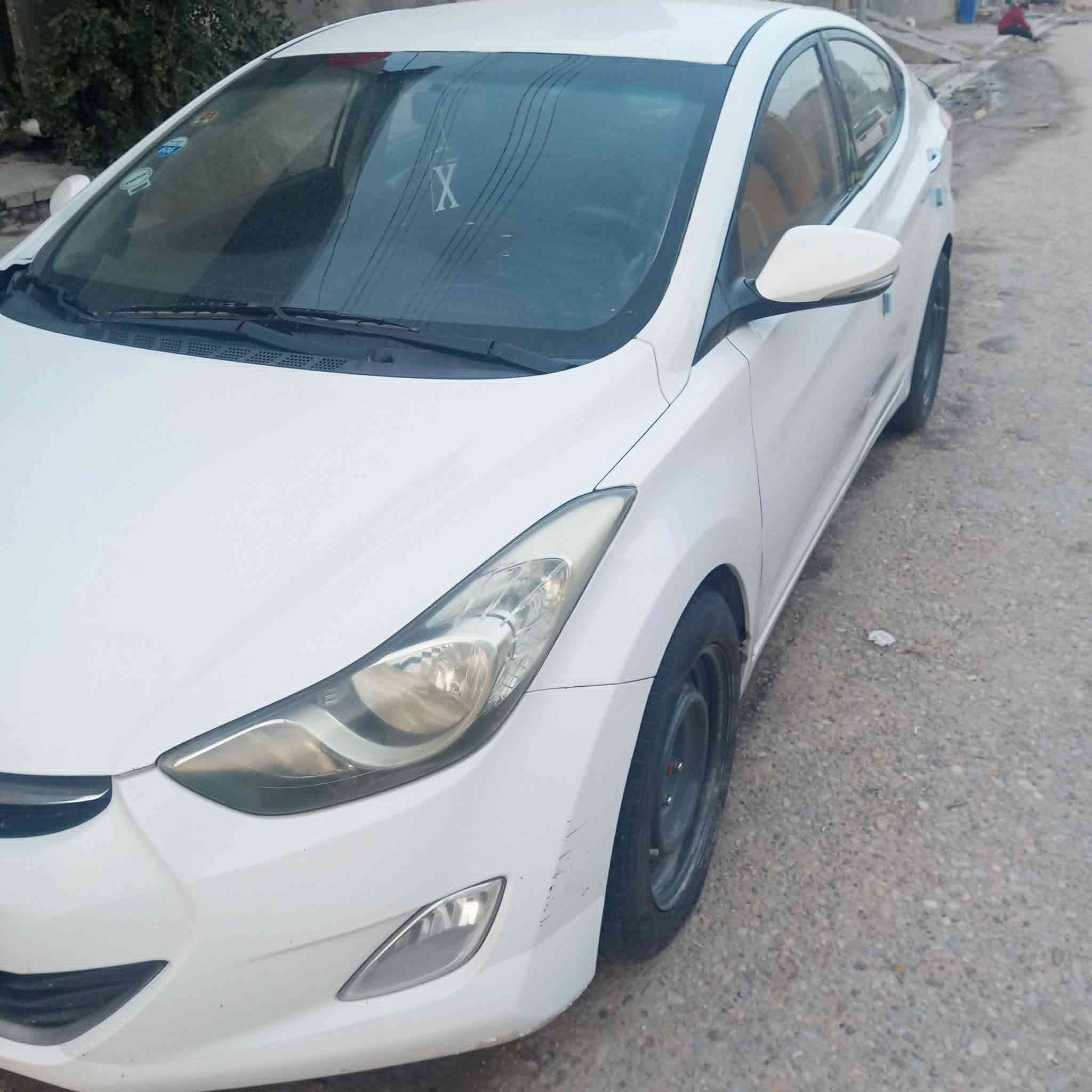 إلنترا ١٤متوم طبق الأصل شمالي انكليزي كصه جنطه سياره جاهزه مكينه كير حدادية تخم تاير جاهزه من كلشي السعر 47وبيها مجال مكان السياره بصره للتواصل
***********
