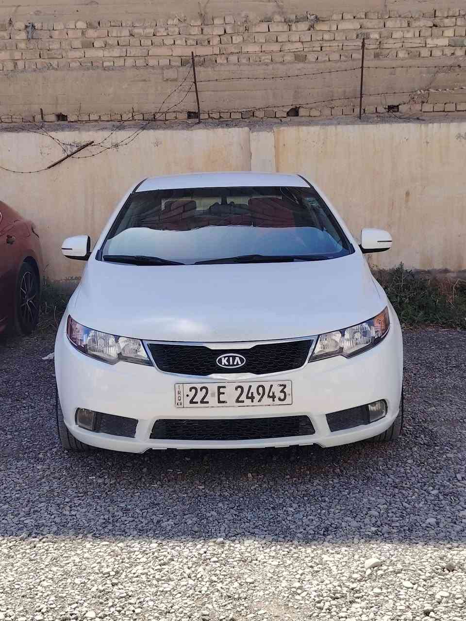 سيراتو 12 سونارها موجود
مكفوله كير ومحرك وتبريد وتدفئه، التبريد شرط اطفي الظهر ، دهن اخلي ميتاسو ومي راديتر اخلي مورس. 
السعر 82 وبيها مجال بسيط جدا، وكلشي موجود بلسوك ❤
ديالى _ بعقوبه
***********
