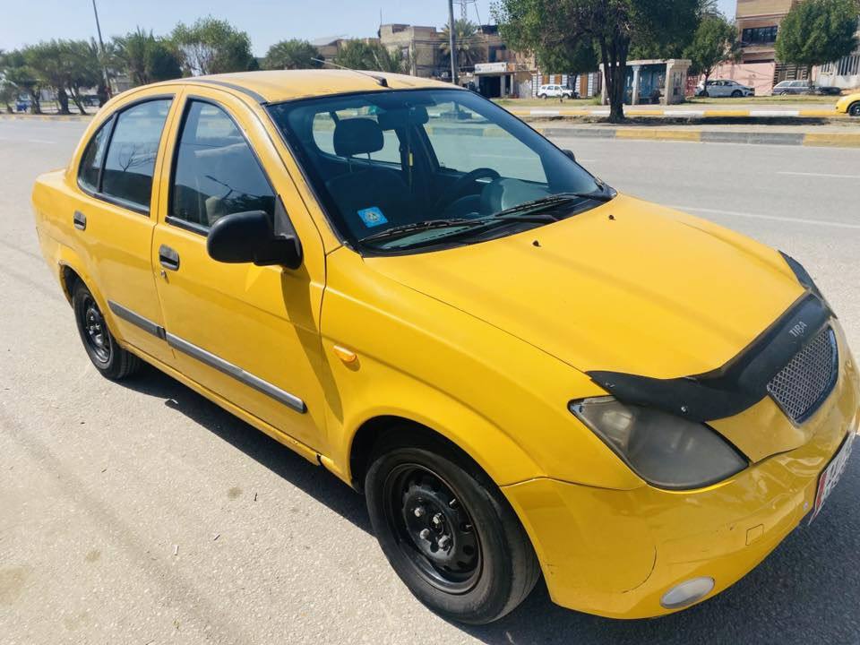 السلام عليكم 
سياره طيبه موديل 2015
رقم نگليزي بغداد هزه جديده سياره بأسمي 
سياره مثل متشوفه مكفوله مكينه وكير وتبريد شغال 
واحد ياخذه ع باب الله سعرهه 37 وبيه مجال الشراي يتصل ويدلل ***********
