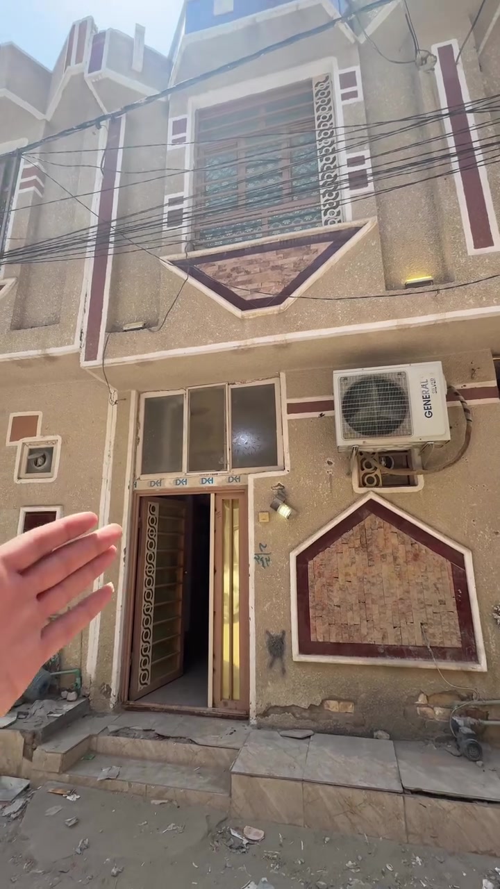 السلام عليكم ورحمة الله وبركاته
اللهم صلِّ على محمد وآل محمد

حبتنا المتابعين 🌹
متوفر بيت للبيع مساحة 50 متر في شارع أبو طالب موقع مميز وقريب من الخدمات.

البيت طابق واحد
بناء حديث 2025
شارع نظامي
كافة الخدمات متوفرة (ماء – مجاري – كهرباء)

مناسب للسكن أو استثمار
للاستفسار أكثر الاتصال على الرقم:
***********
