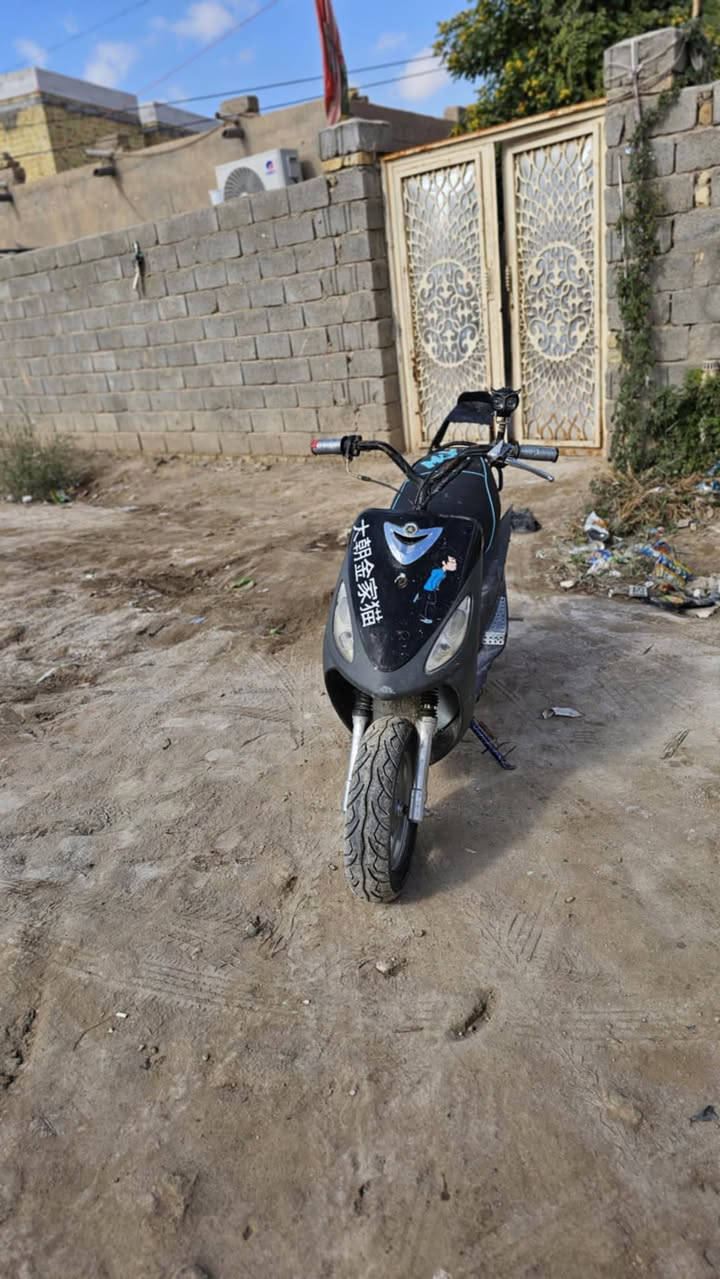 السلام عليكم دراجه ماكس منغولي حربيه للبيع محركه 55 قبل شهر مجفته الدراجه معدل وشلفه اشك الكاع شك السعر 450 وبيه مجال  وبقي التفاصيل خاص مفتوح مكاني ناصريه بل شوفه ***********
