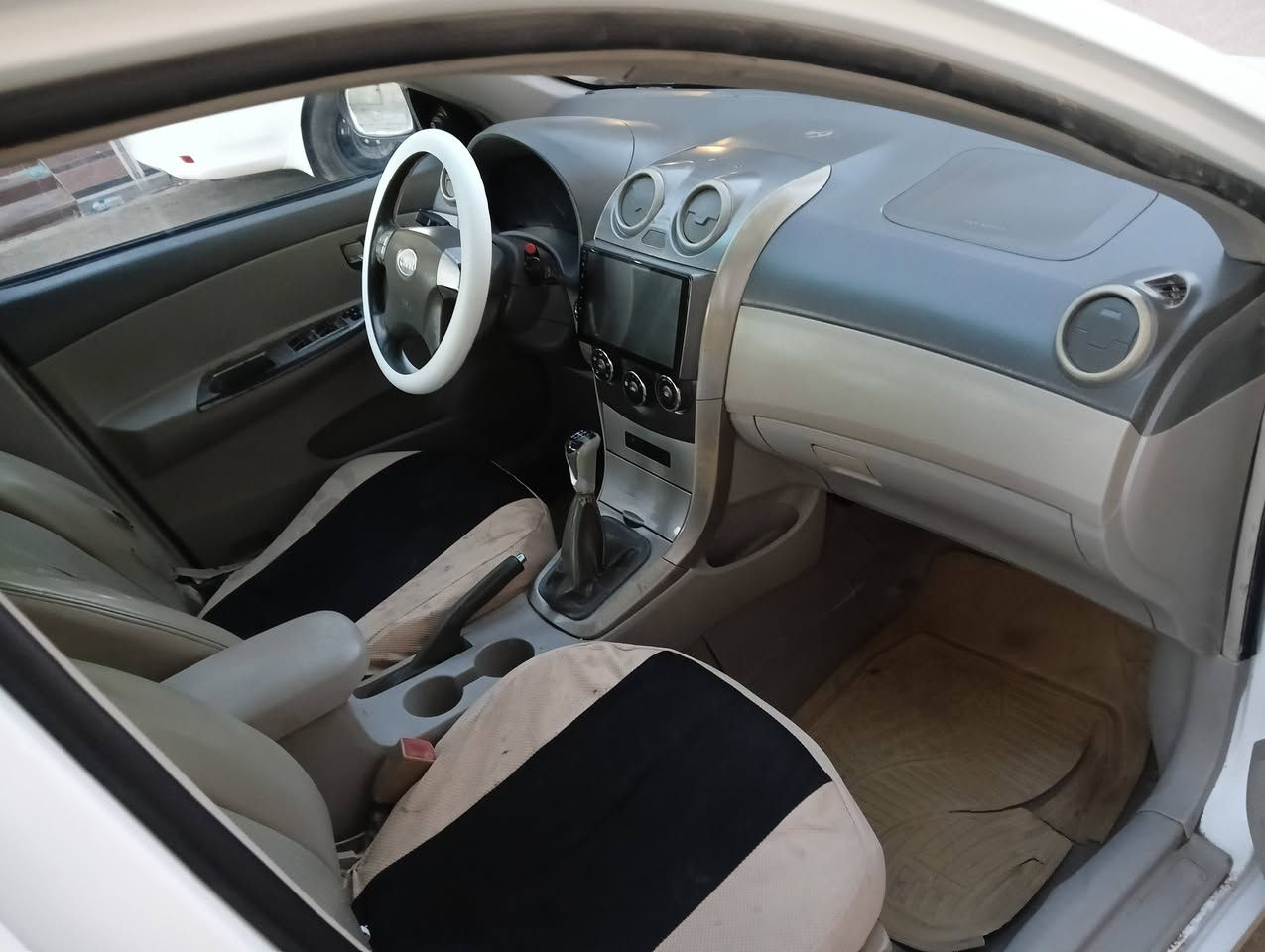 السلام عليكم بي واي دي موديل 13 كير عادي مكينة بلادي سنويه 29 السعر 50 مكاني البصرة مكفوله من الصبغ العام بيه شويه بارد للاتصال *********** البصراوي البصره
